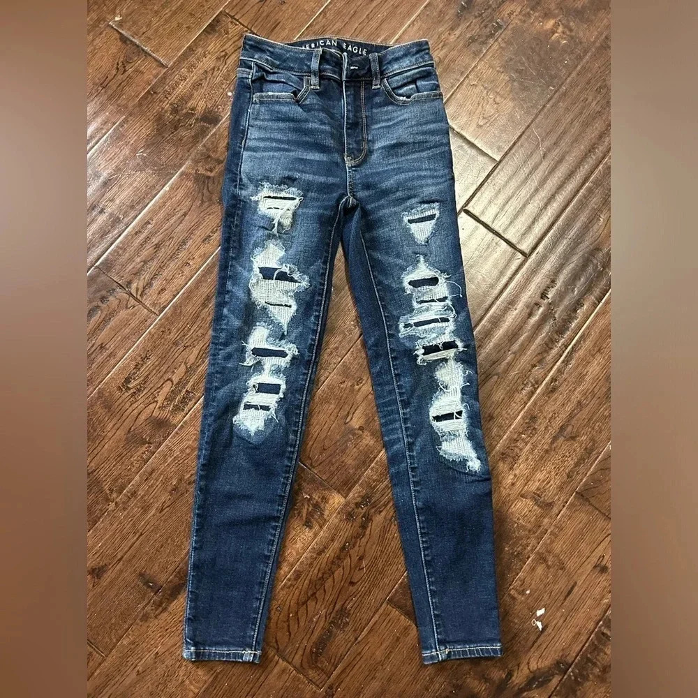 American Eagle Outfitters  Distressed Jeans Size 00​